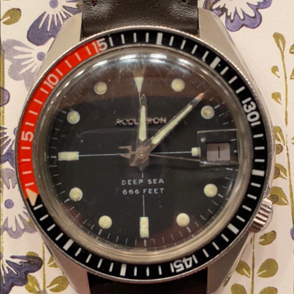 Vintage dive watch.  First of its kind.